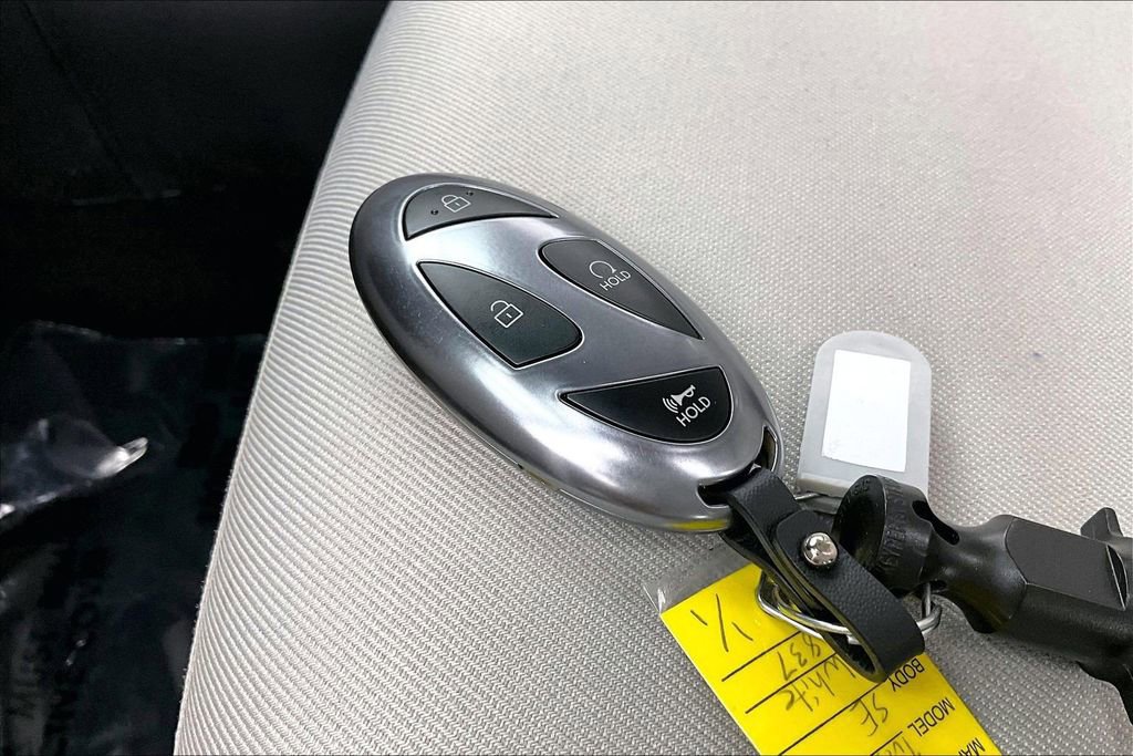 Used 2025 Hyundai Tucson SE FWD image 13