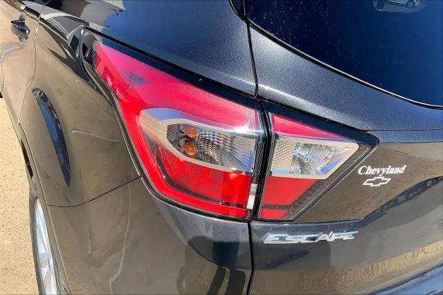 Certified 2017 Ford Escape SE image 28