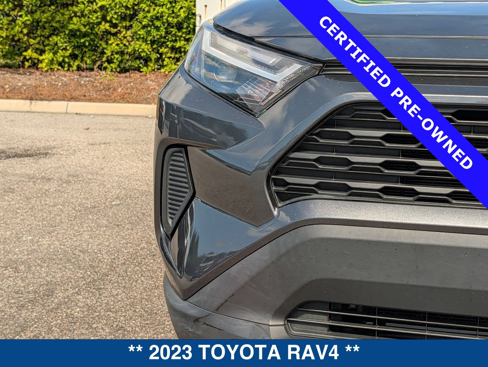 Used 2023 Toyota RAV4 XLE FWD image 10