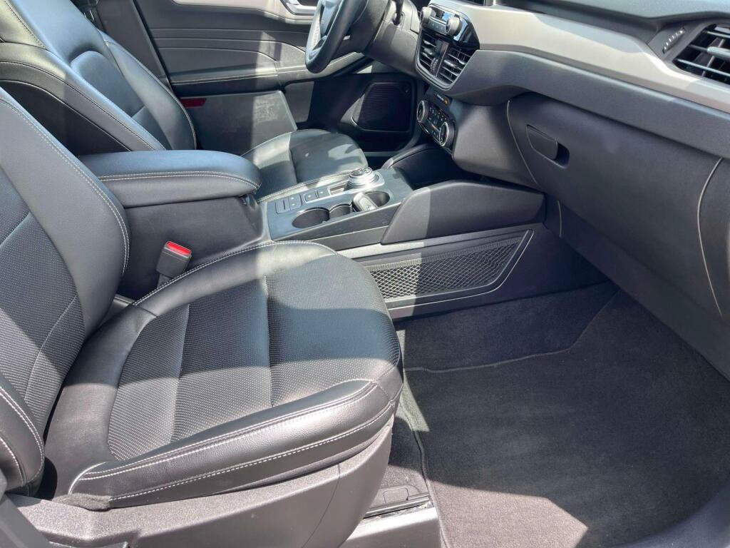 Certified 2022 Ford Escape SEL AWD/4WD image 22