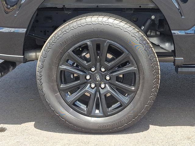 Certified 2025 Ford F150 Platinum w/ FX4 Off-Road Package AWD/4WD image 8
