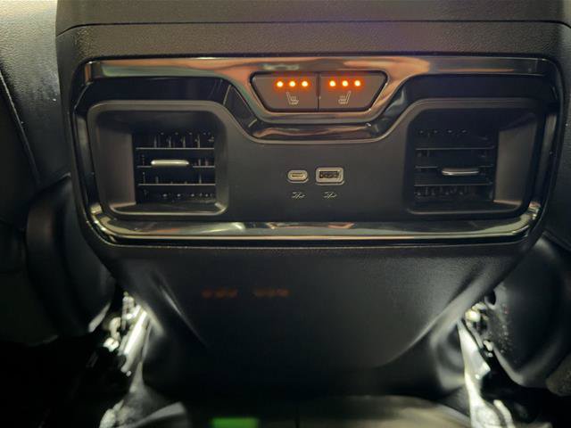Used 2022 GMC Sierra 1500 AT4 w/ AT4 Premium Package AWD/4WD image 36
