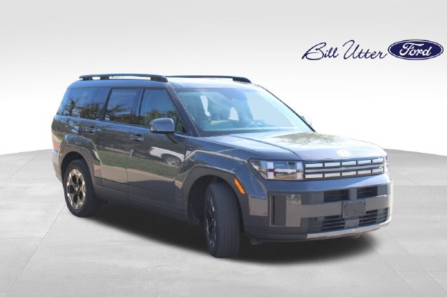 Used 2025 Hyundai Santa Fe SEL FWD image 3