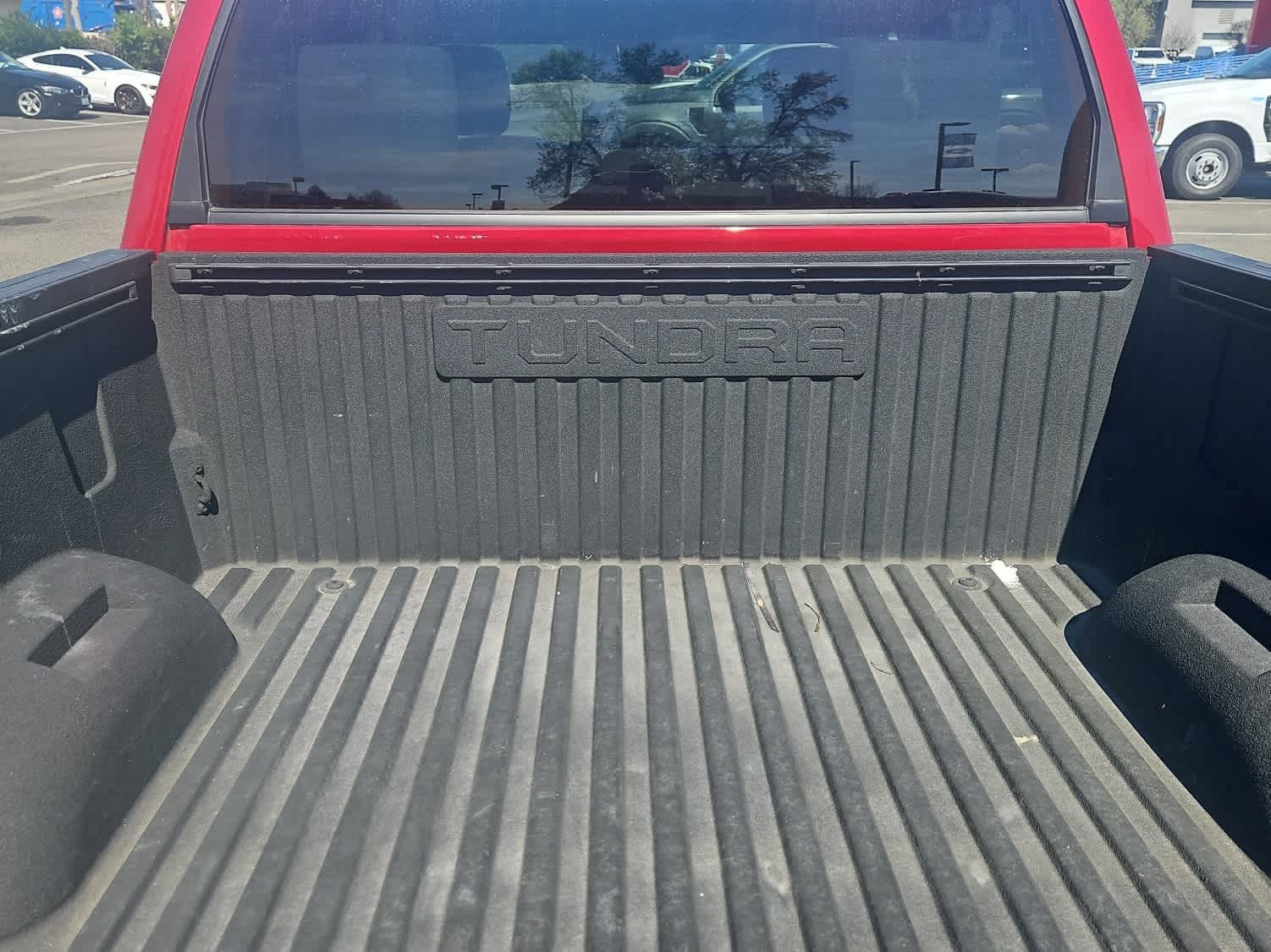 Used 2022 Toyota Tundra SR5 w/ Convenience Package image 9