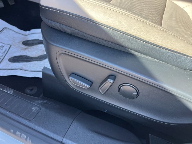 Certified 2022 Ford Escape Titanium w/ Class II Trailer Tow Package image 23