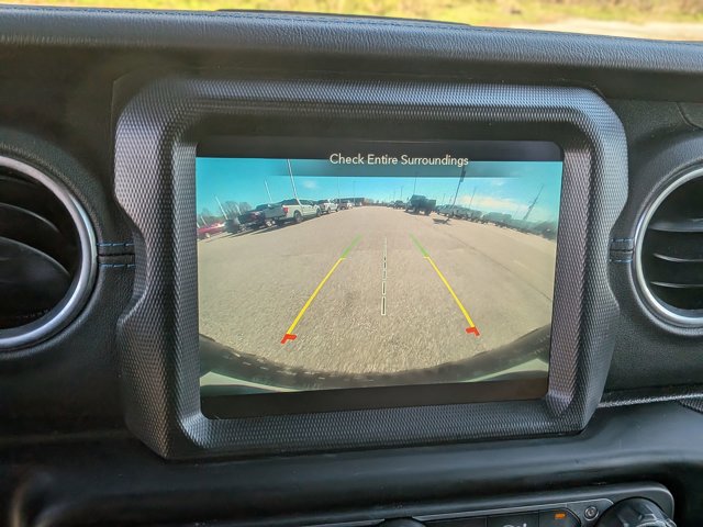 Used 2023 Jeep Wrangler Rubicon w/ Safety Group image 24