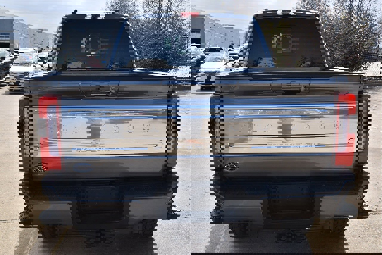 Certified 2024 Ford F250 Platinum w/ FX4 Off-Road Package image 4