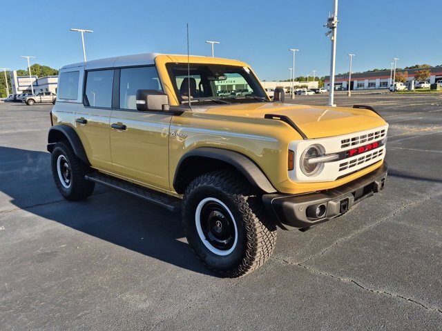 Certified 2023 Ford Bronco Heritage Edition AWD/4WD image 2