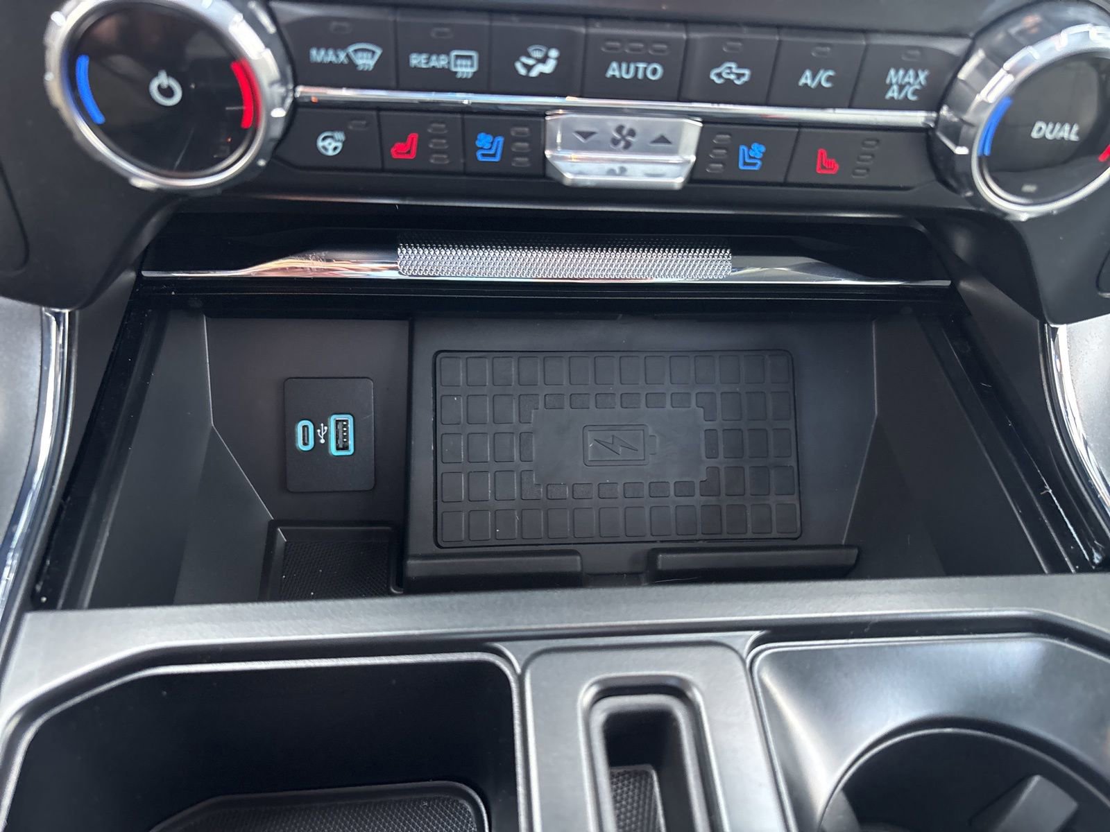 Certified 2022 Ford F150 Lariat w/ Equipment Group 502A High image 29