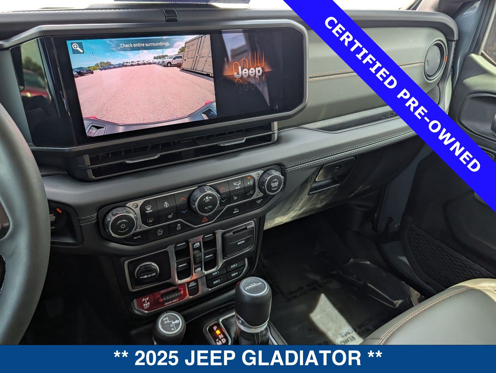 Used 2025 Jeep Gladiator Mojave w/ Convenience Group AWD/4WD image 37