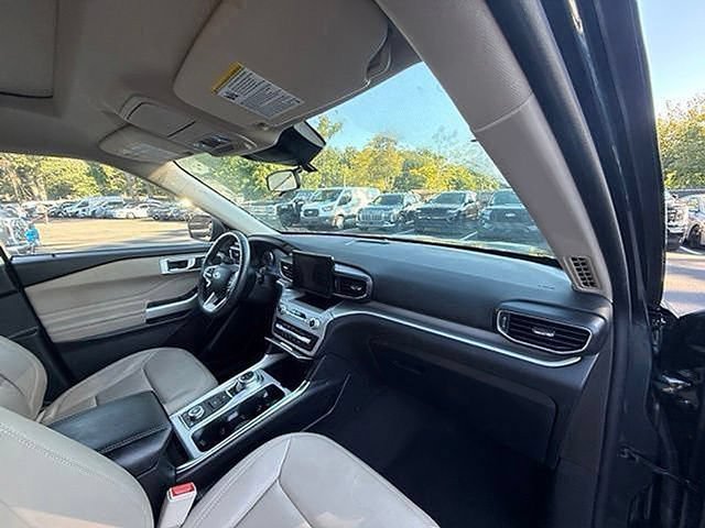 Certified 2023 Ford Explorer XLT w/ Equipment Group 202A AWD/4WD image 16