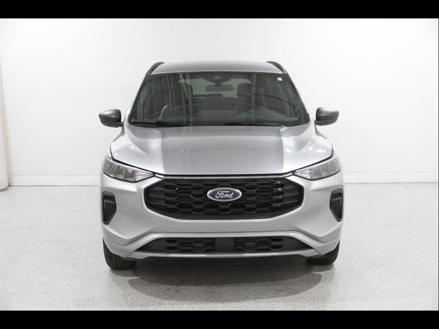 Certified 2023 Ford Escape ST-Line w/ Tech Pack #1 AWD/4WD image 2