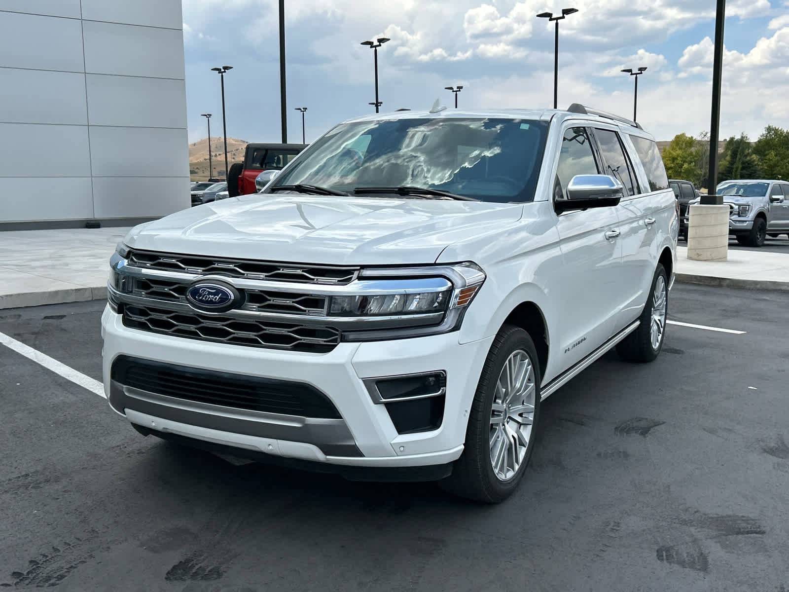 Certified 2024 Ford Expedition Max Platinum image 3