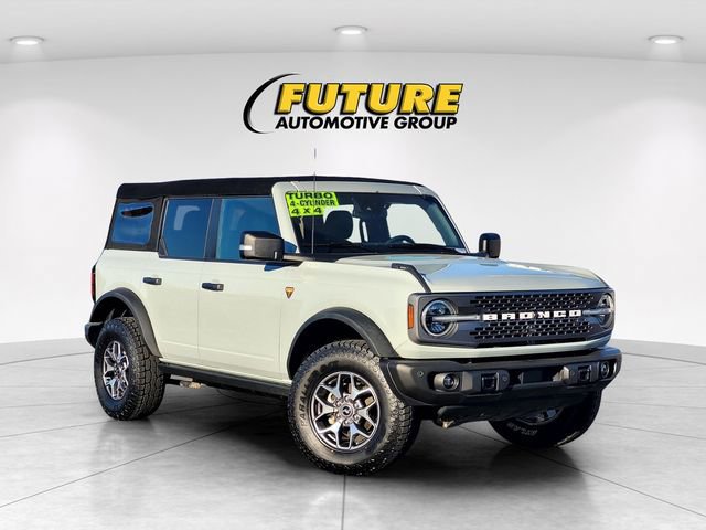 Certified 2023 Ford Bronco Badlands image 7
