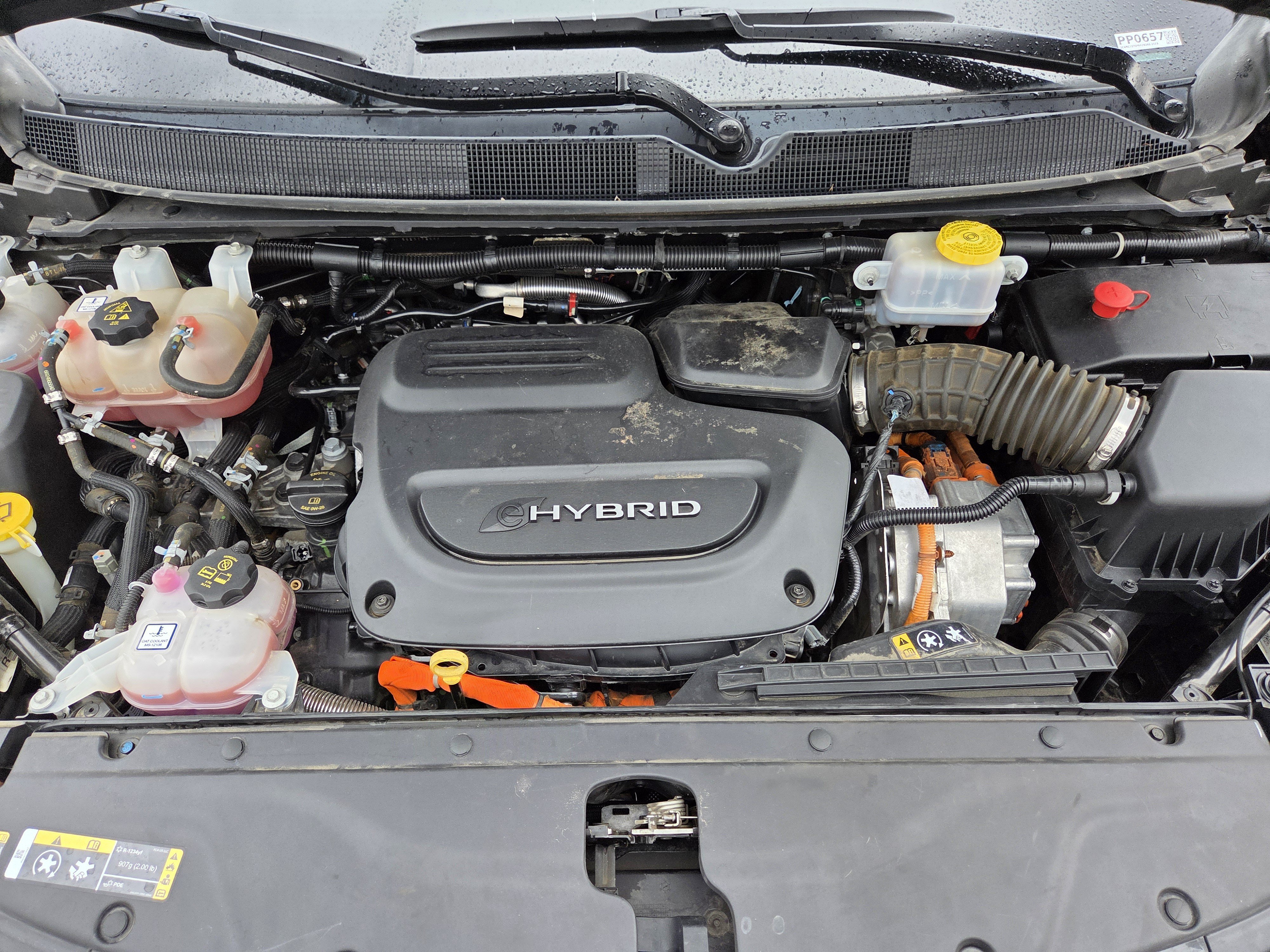 Used 2023 Chrysler Pacifica Limited FWD image 9