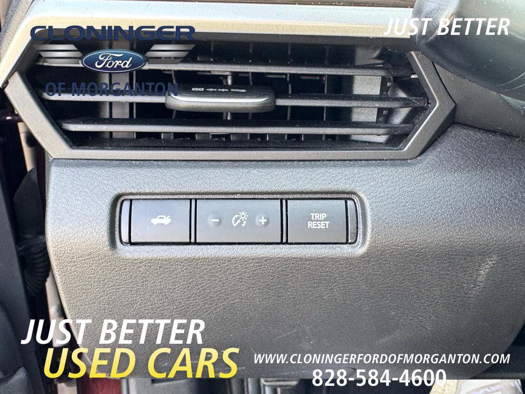 Used 2025 Nissan Altima 2.5 SV FWD image 18