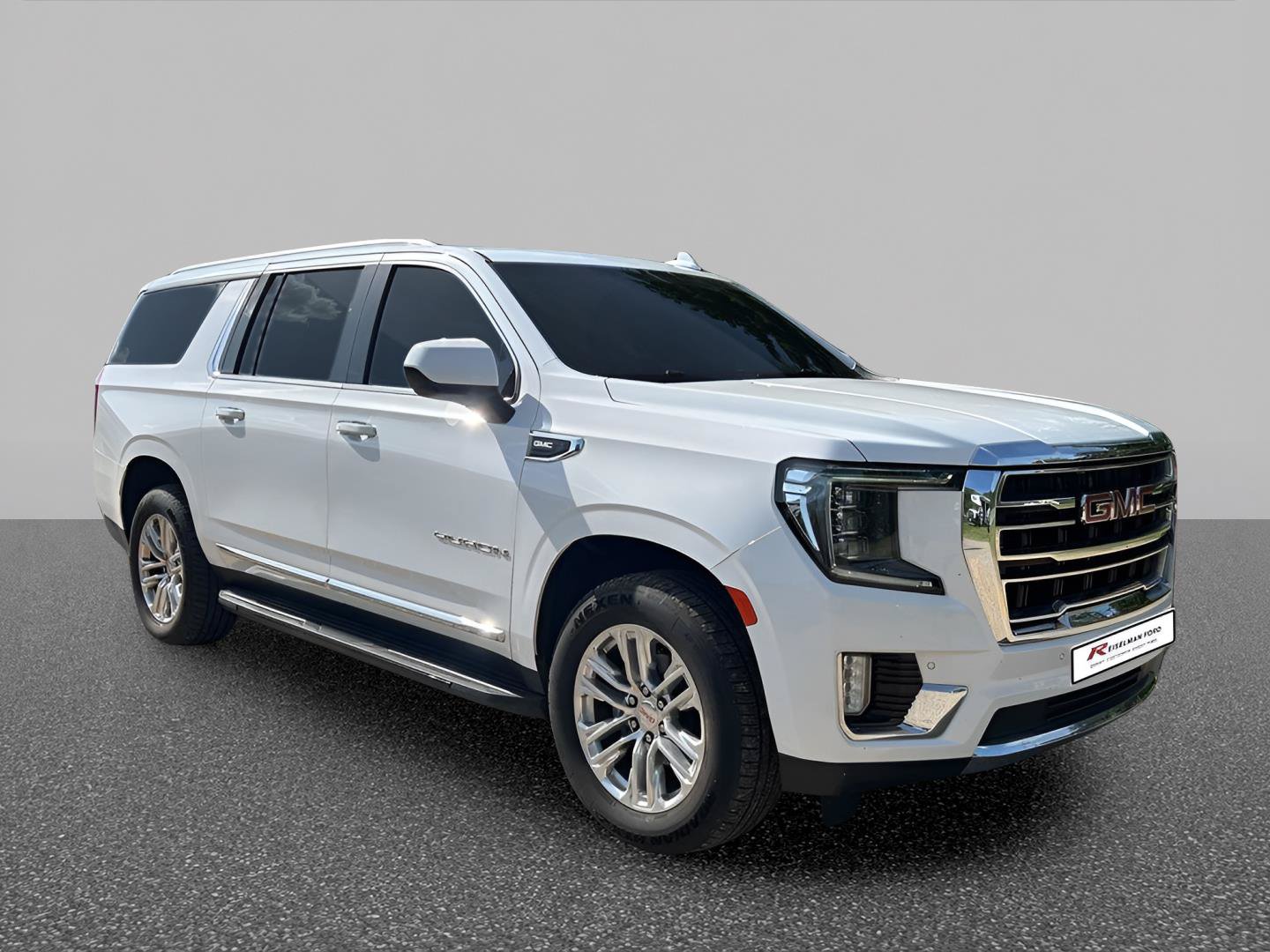 Used 2022 GMC Yukon XL SLT AWD/4WD image 2