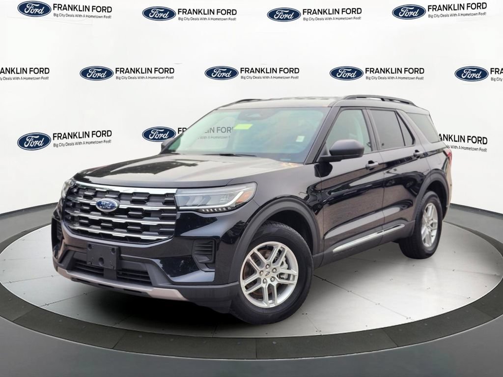 Certified 2025 Ford Explorer Active AWD/4WD image 1