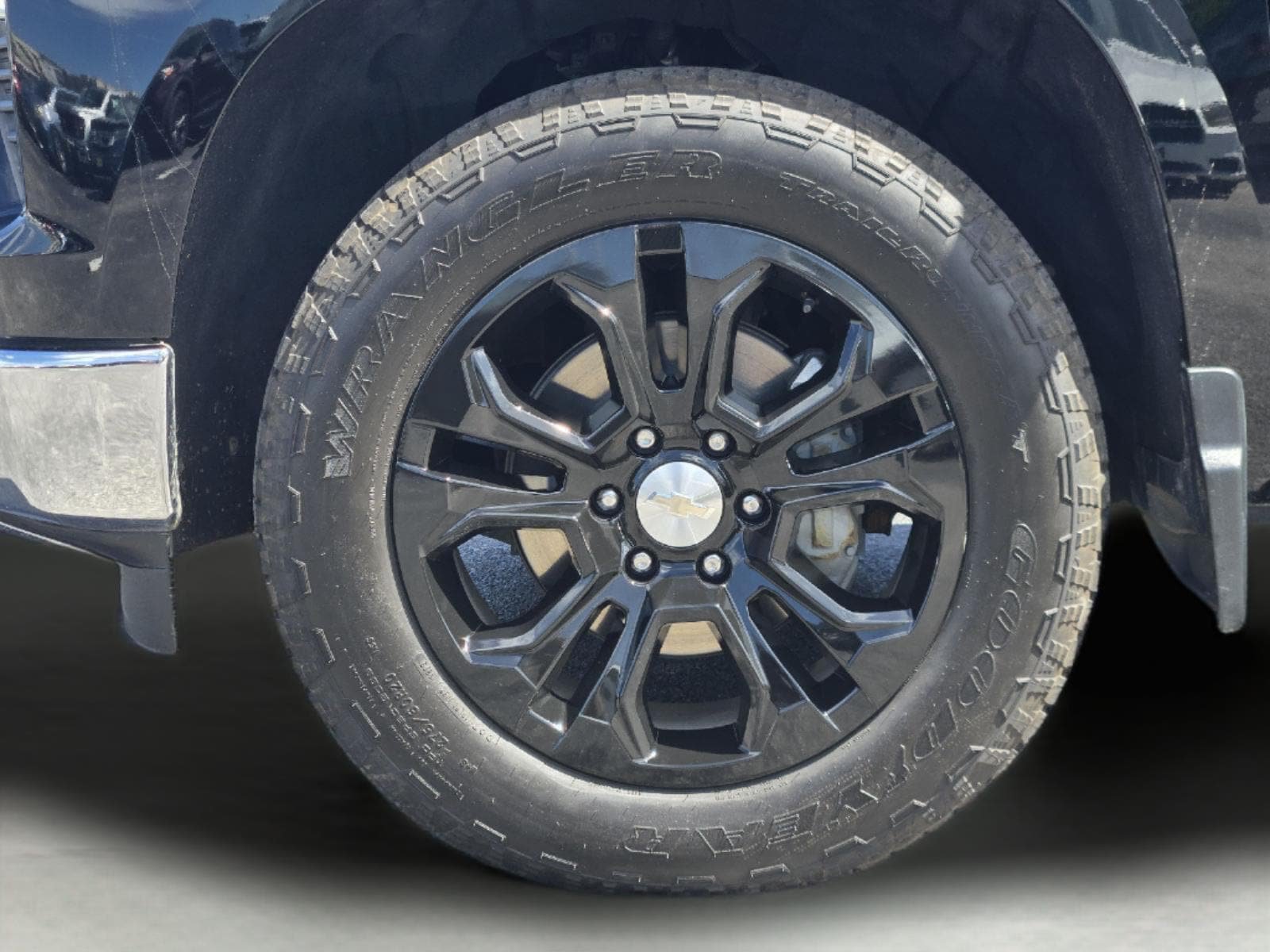 Used 2023 Chevrolet Silverado 1500 LTZ w/ LTZ Premium Texas Edition AWD/4WD image 11