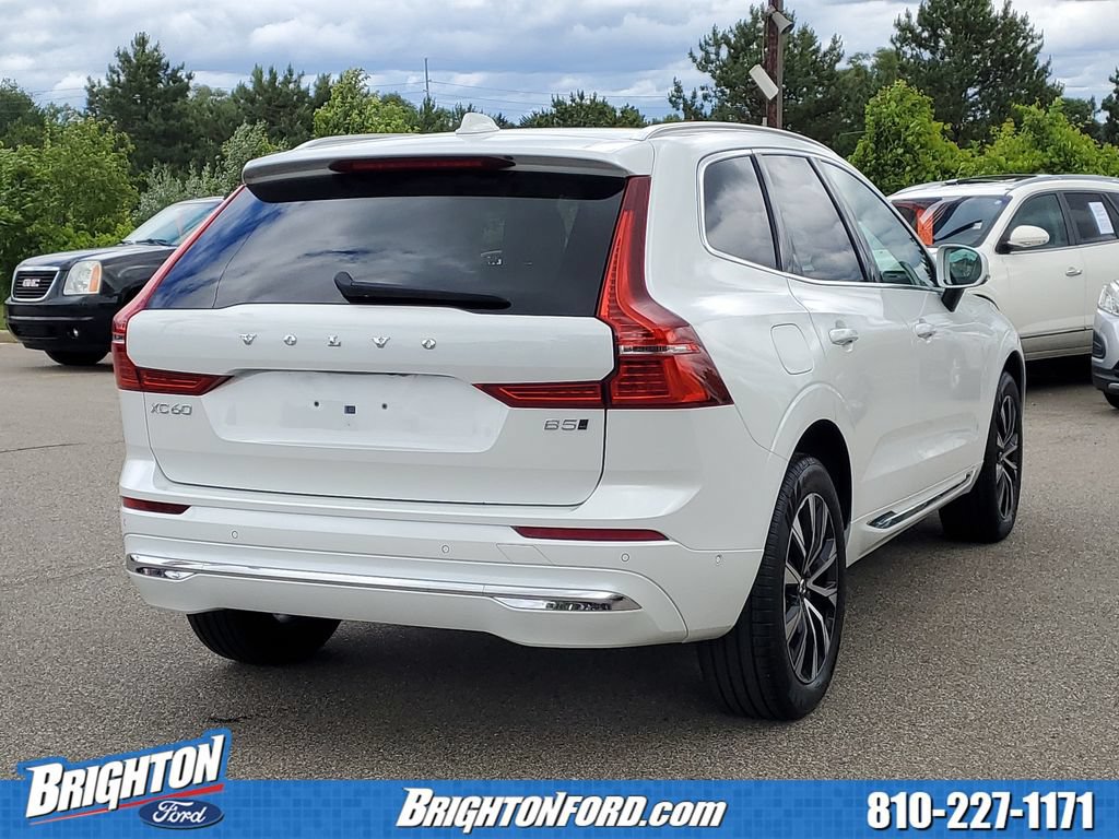Used 2023 Volvo XC60 B5 Plus AWD/4WD image 4