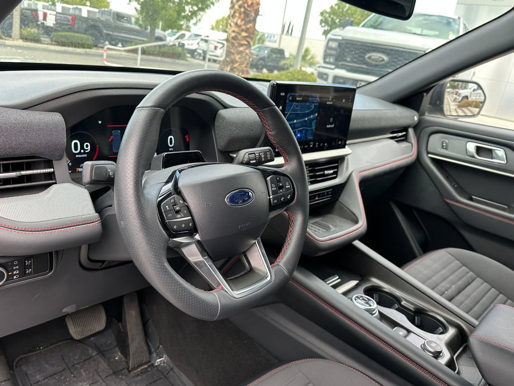 Certified 2025 Ford Explorer ST-Line w/ Premium Package RWD image 24
