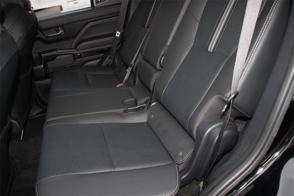 Used 2025 Toyota 4Runner Limited image 21