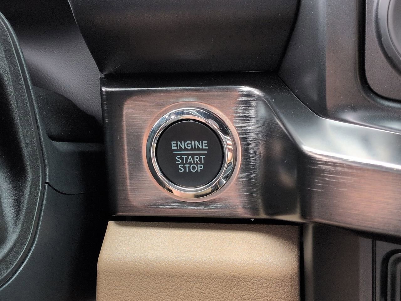 Certified 2024 Ford F350 Lariat w/ Lariat Ultimate Package image 27