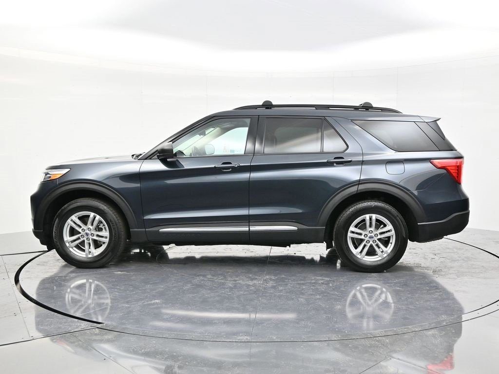 Certified 2022 Ford Explorer XLT w/ Class IV Trailer Tow Package image 5