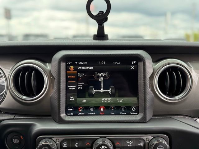 Used 2023 Jeep Wrangler Unlimited Sahara w/ Cold Weather Group AWD/4WD image 35