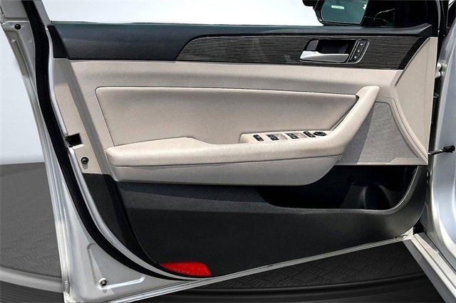 Used 2019 Hyundai Sonata Limited image 23