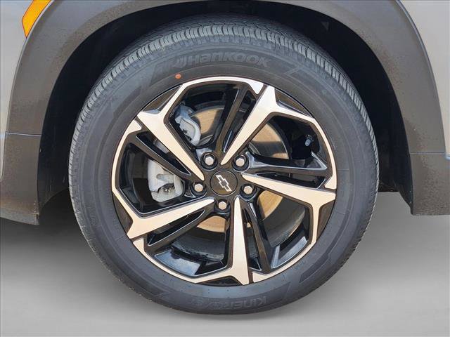 Used 2021 Chevrolet TrailBlazer RS w/ Convenience Package FWD image 24