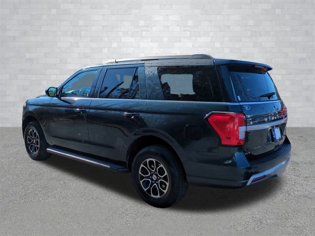 Certified 2024 Ford Expedition XLT image 3