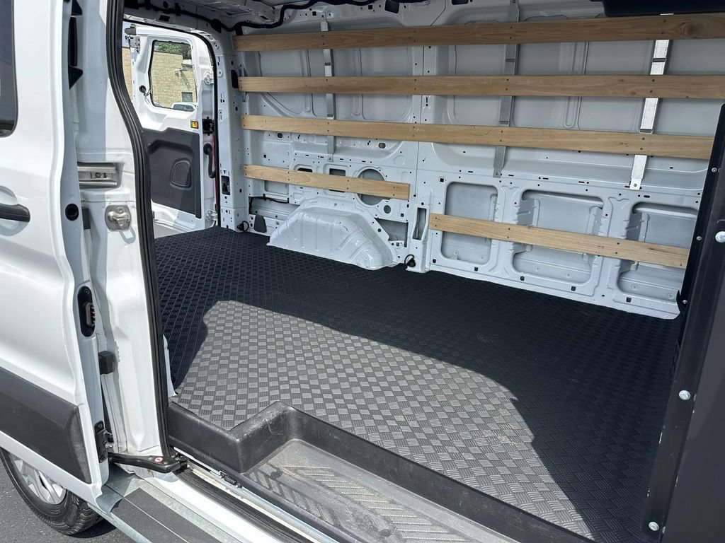 Certified 2025 Ford Transit 250 Low Roof w/ Exterior Upgrade Package RWD image 13