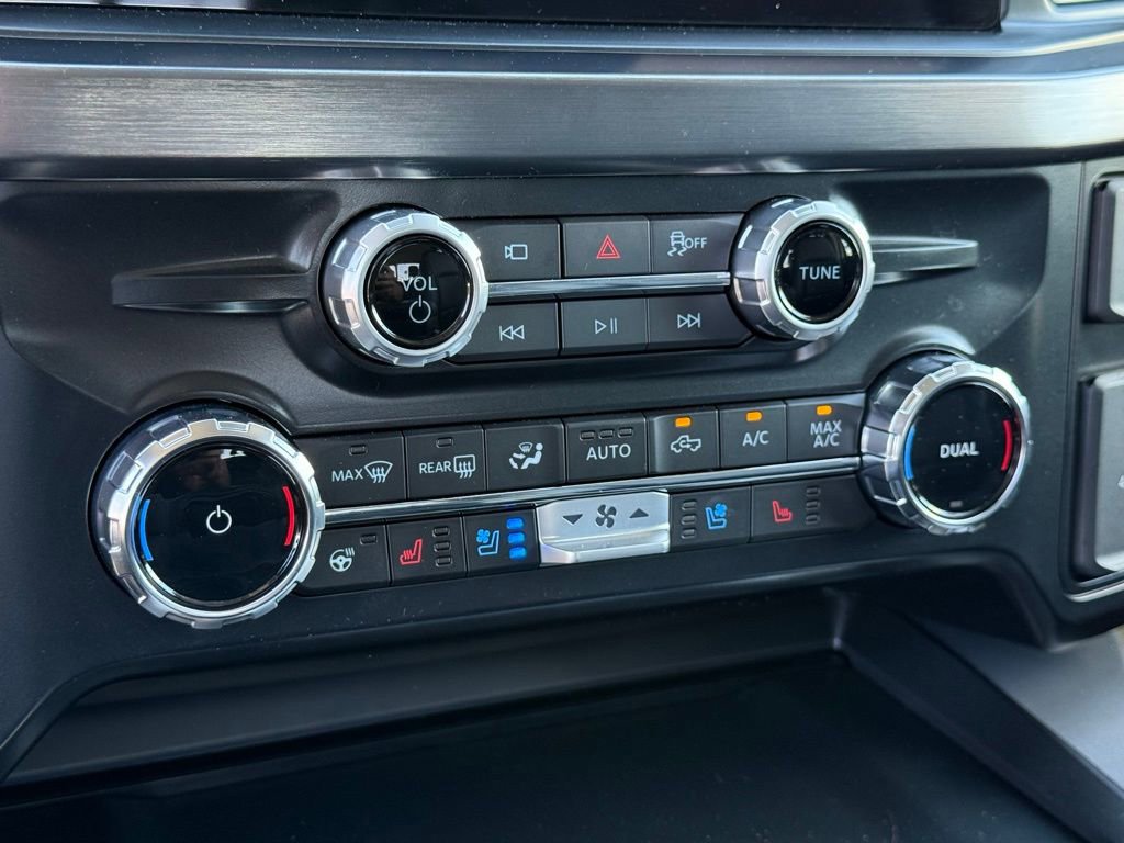 Certified 2025 Ford F350 Lariat w/ Lariat Ultimate Package image 11