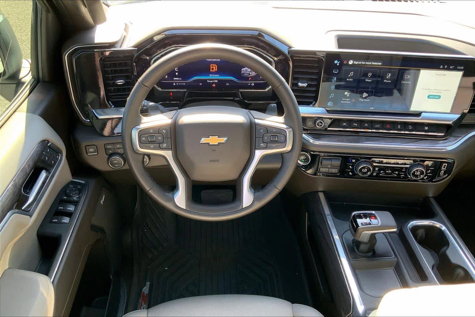 Used 2025 Chevrolet Silverado 1500 LTZ w/ LTZ Premium Package AWD/4WD image 6