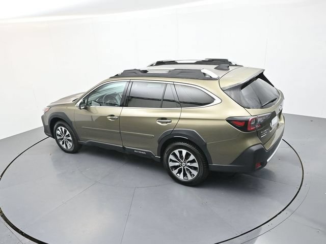 Used 2024 Subaru Outback Touring XT AWD/4WD image 23