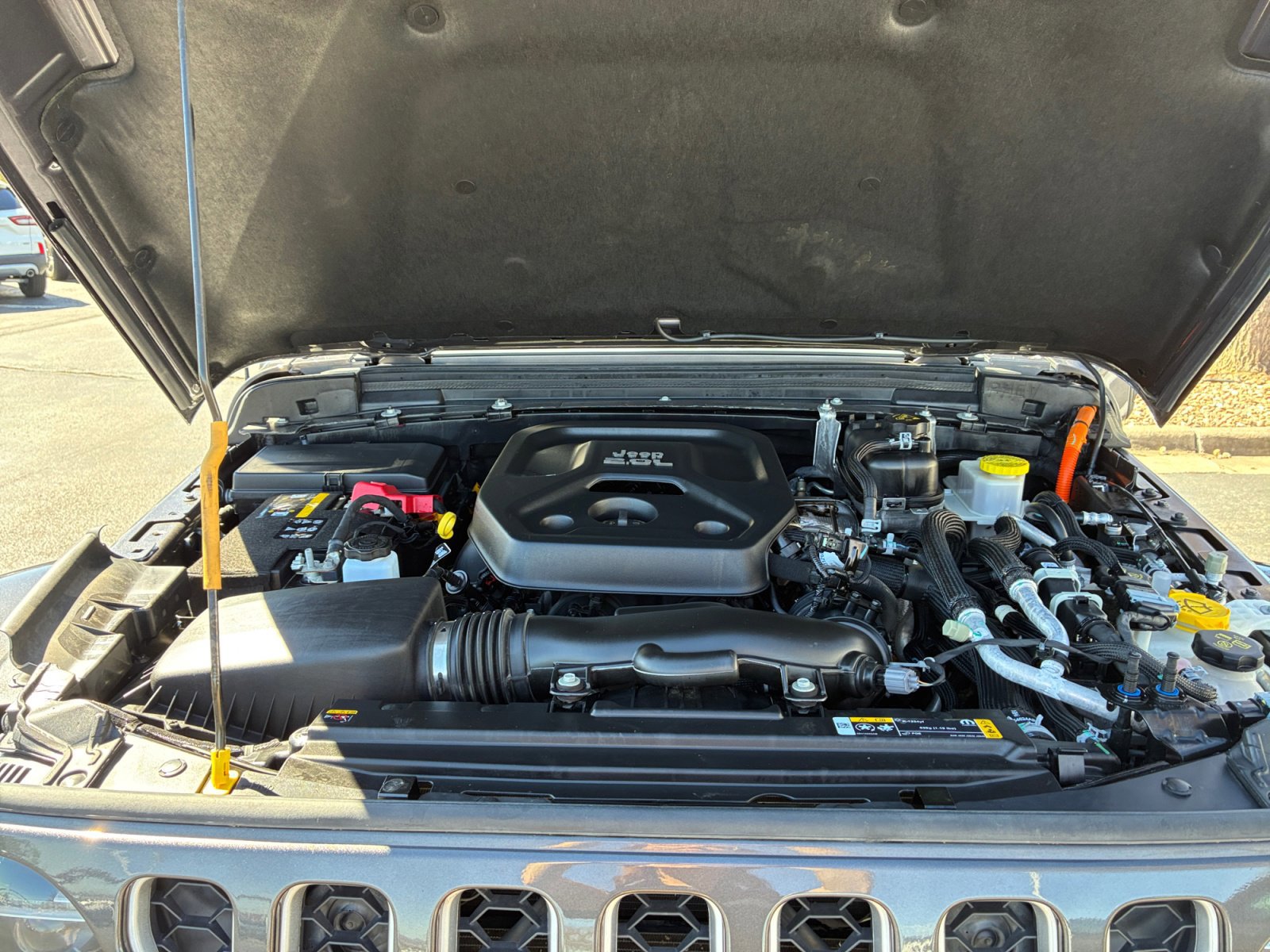 Used 2021 Jeep Wrangler Unlimited Sahara image 21