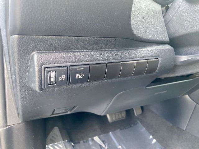 Used 2024 Toyota Corolla LE FWD image 18
