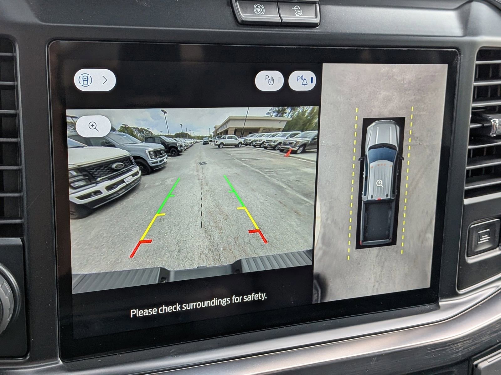 Certified 2026 Ford F250 Lariat w/ Black Appearance Package image 13