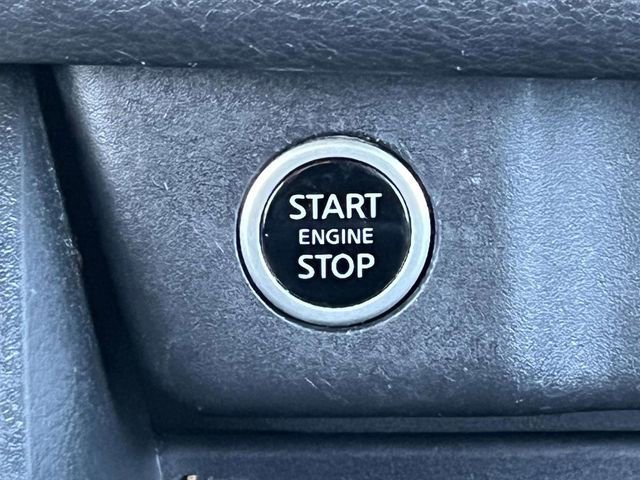 Used 2023 Nissan Rogue SV image 15