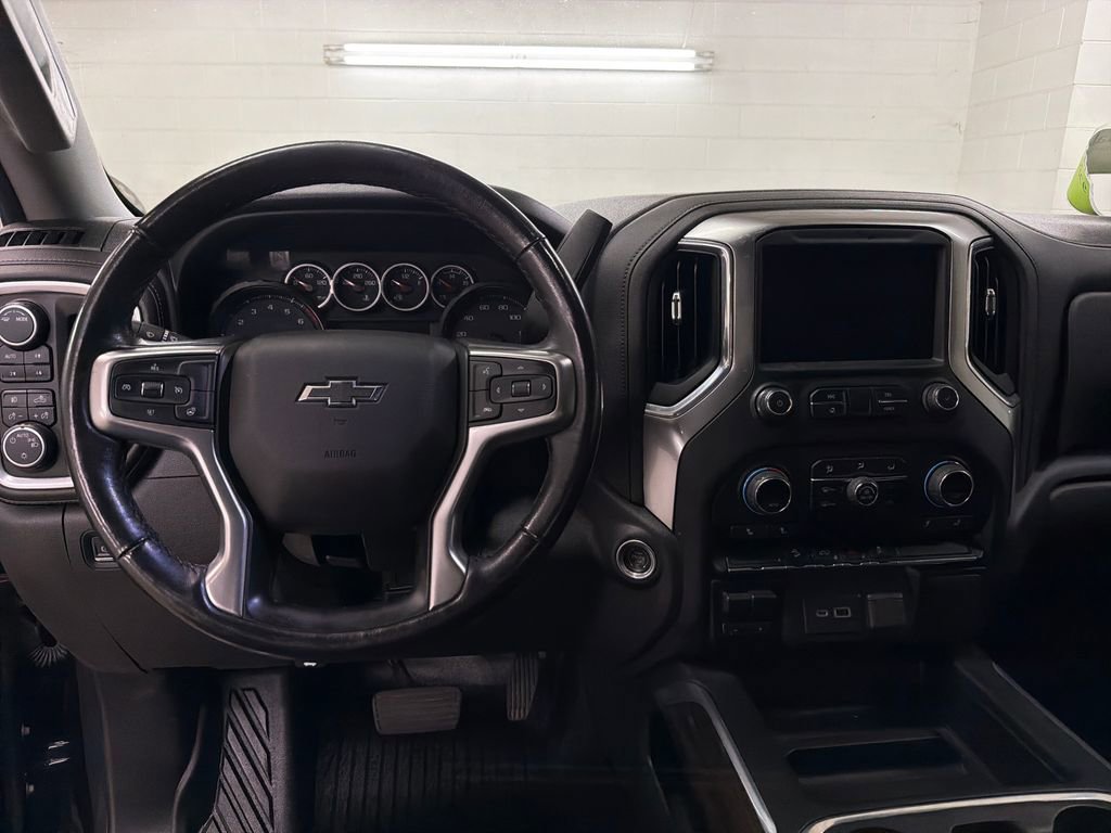 Used 2021 Chevrolet Silverado 1500 LT Trail Boss w/ Bed Protection Package AWD/4WD image 9