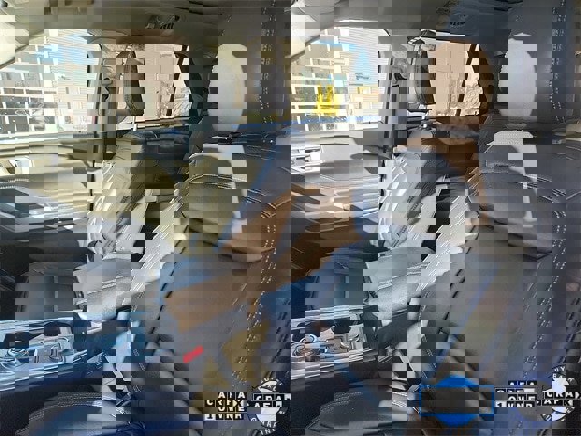 Certified 2022 Ford Explorer XLT w/ Equipment Group 202A image 22