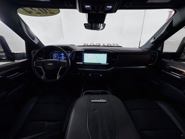 Used 2024 Chevrolet Silverado 2500 High Country w/ High Country Premium Package AWD/4WD image 31