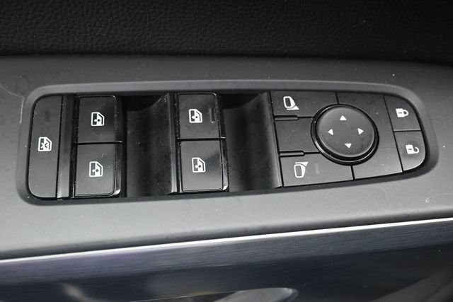 Used 2023 Nissan Pathfinder Rock Creek AWD/4WD image 7