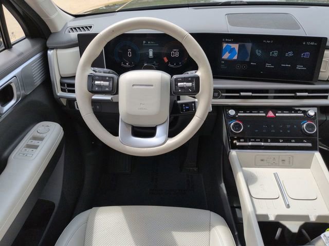 Used 2025 Hyundai Santa Fe SEL image 17