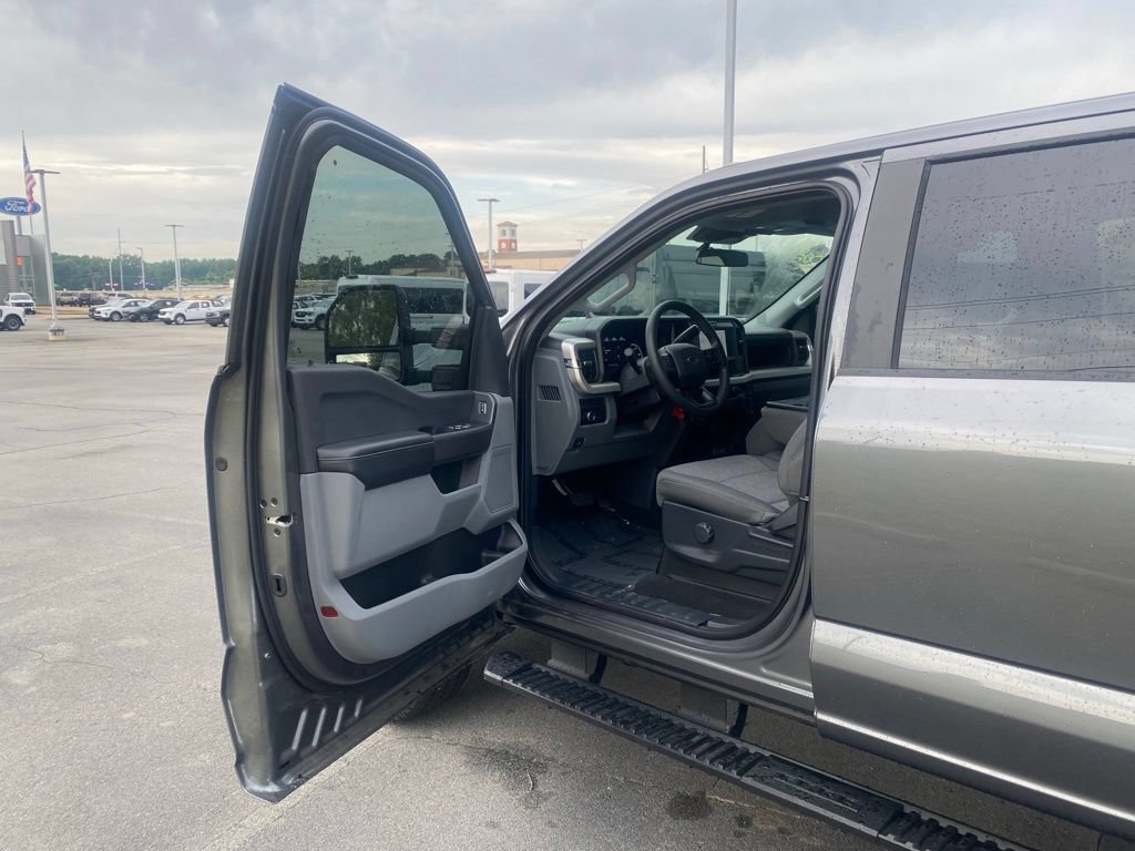 Certified 2025 Ford F350 XL w/ STX Appearance Package AWD/4WD image 10