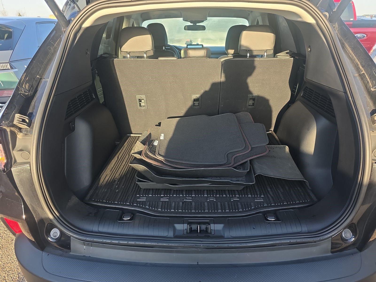 Certified 2022 Ford Escape SEL w/ SEL Stealth AWD Package image 26