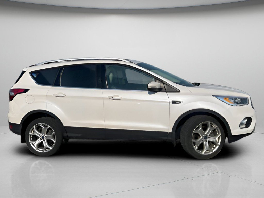 Certified 2018 Ford Escape Titanium w/ Ford Safe & Smart Package AWD/4WD image 4