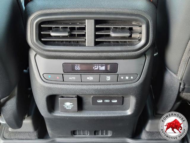 Used 2025 Honda Pilot TrailSport image 18