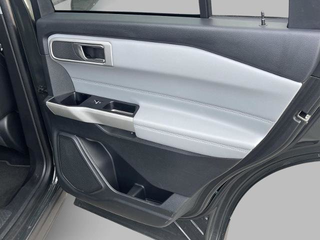 Certified 2022 Ford Explorer XLT w/ Equipment Group 202A image 17